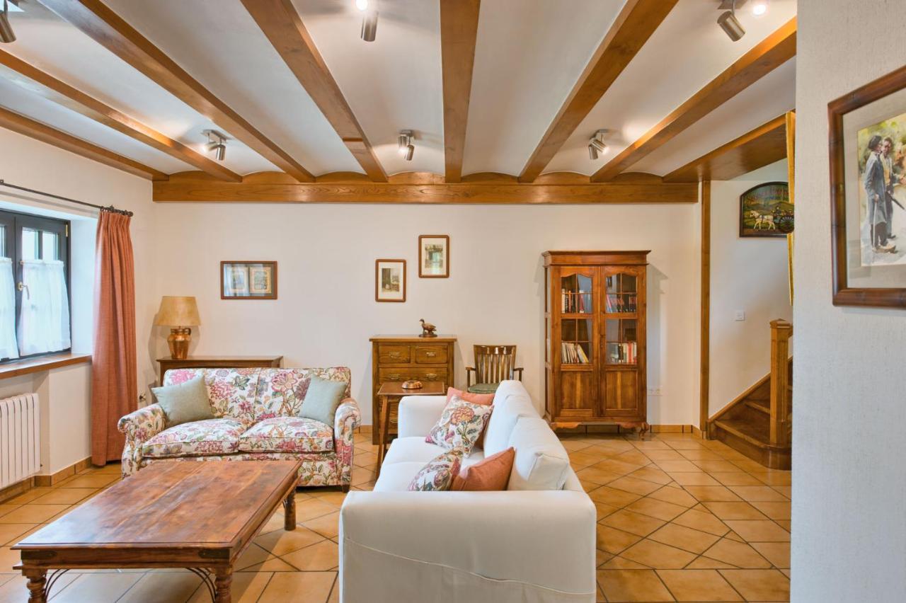 Casas Rurales El Llugaron Miravalles Exterior foto